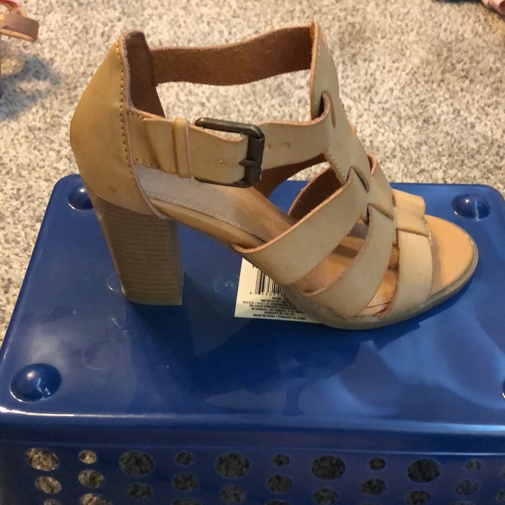 Apt 9 Heels - Picture 2 of 5